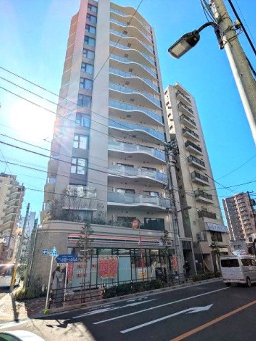 東京メトロ日比谷線 入谷駅 徒歩1分 14階建 築3年の外観写真