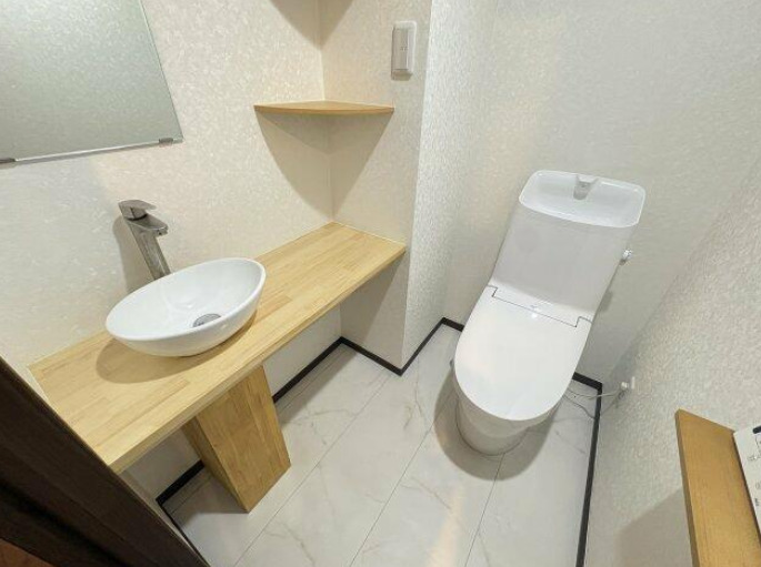 トイレ　清潔感のあるトイレです