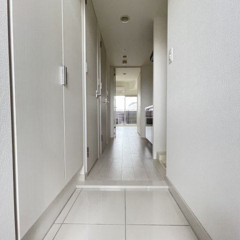 玄関　同仕様タイプです