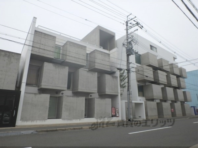 モノコモド御前B棟の外観写真