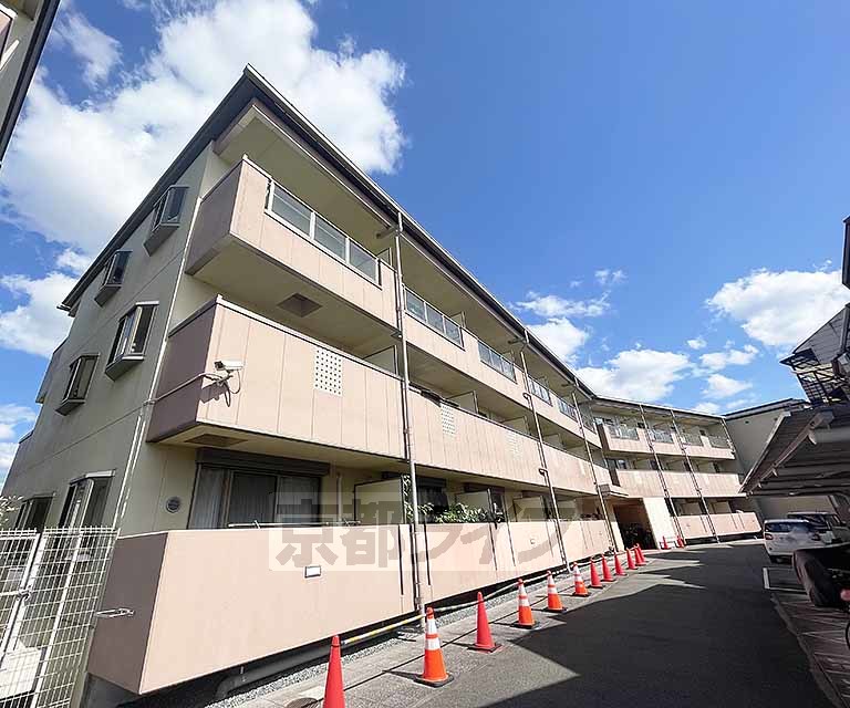 リバーサイド桂 壱番館の外観写真