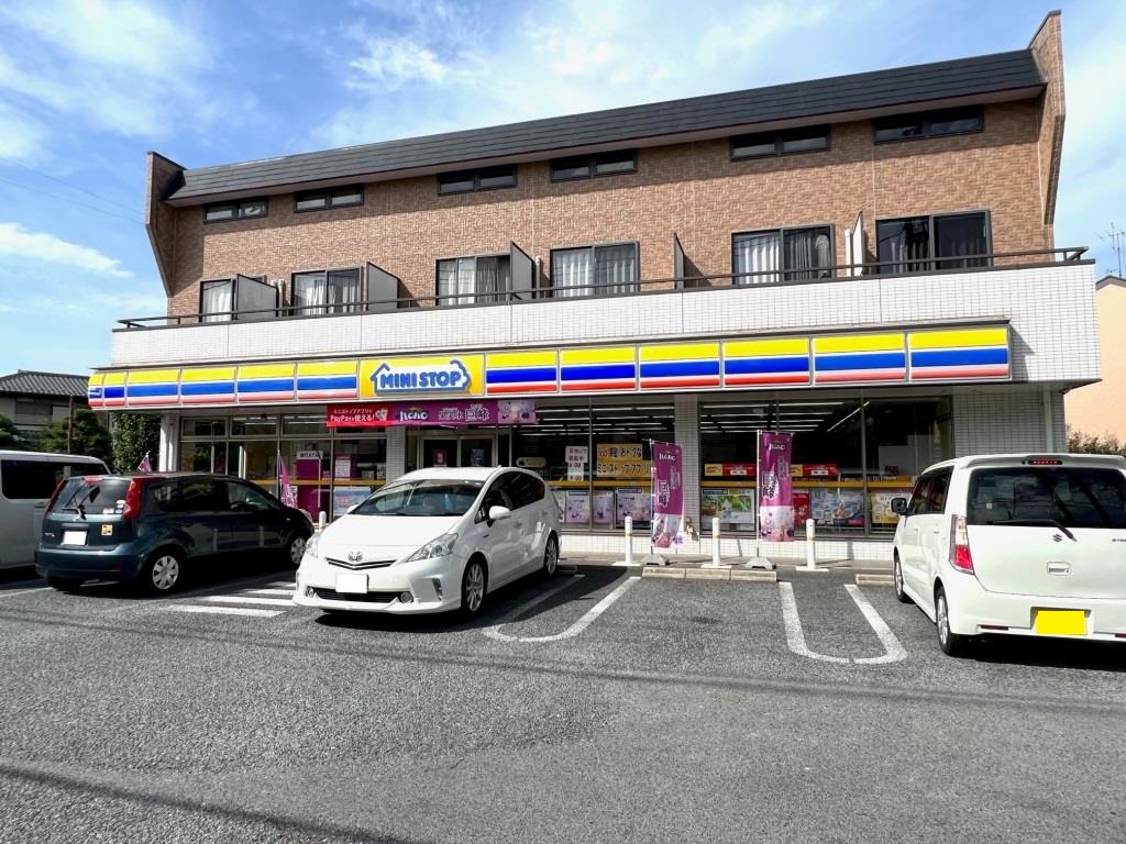 コンビニ　ミニストップ さいたま上小店（コンビニ）まで371m