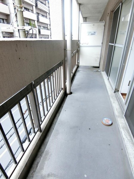 西ナンバグランドビルの内装写真