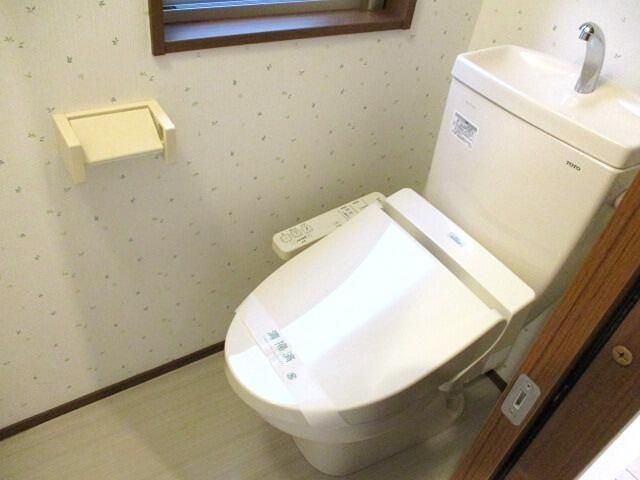 ロイヤルレジデンスのトイレ写真
