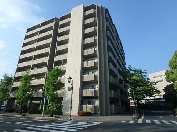ローレルコート橿原神宮前の外観写真