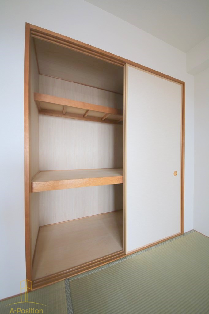 収納　アーデンタワー新町