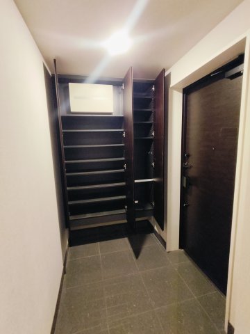 玄関　玄関
