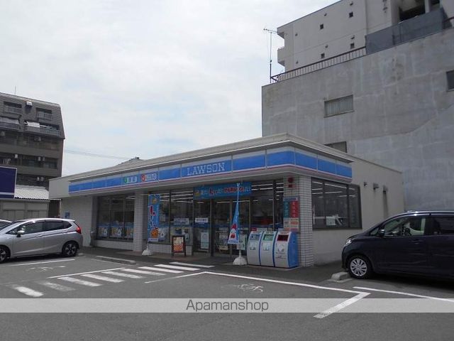 コンビニ　ローソン（コンビニ）まで695m