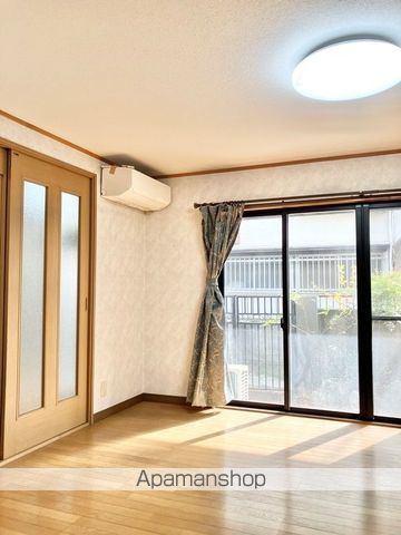 本郷戸建の内装写真