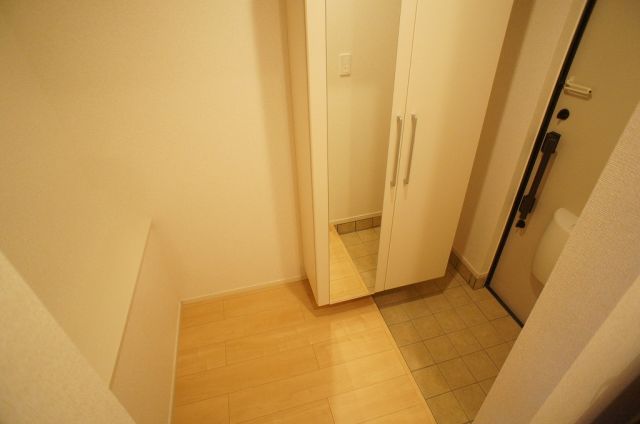HIKARISU Iの玄関写真