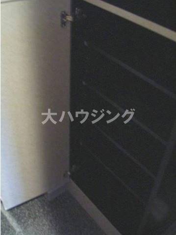 トーシンフェニックス田町の玄関写真