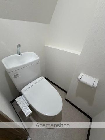 ＪＲ中央線 吉祥寺駅 徒歩10分 3階建 築48年のトイレ写真