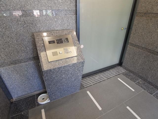 エントランス　★オートロックありのエントランス★