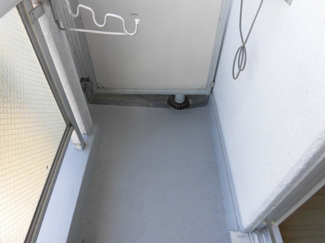その他共有部分　室外洗濯機置き場です。