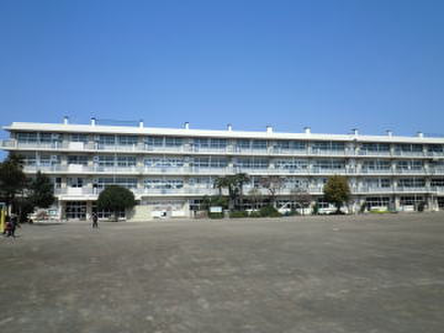小学校　朝霞第七小学校（小学校）まで464m