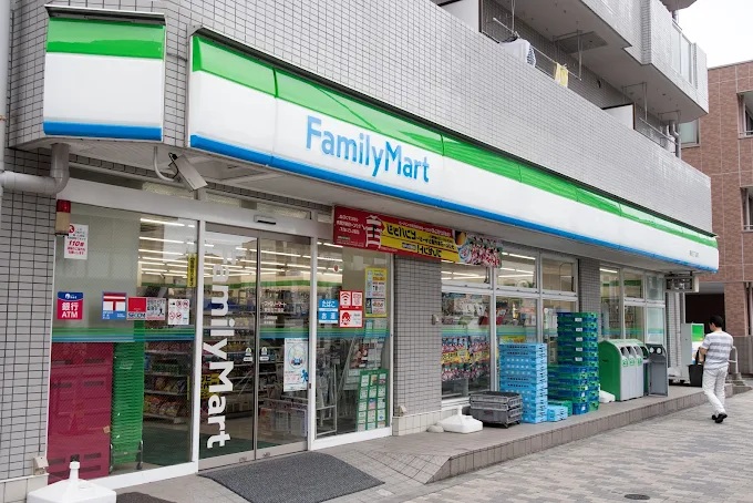 コンビニ　ファミリーマート東砂三丁目店（コンビニ）まで286m