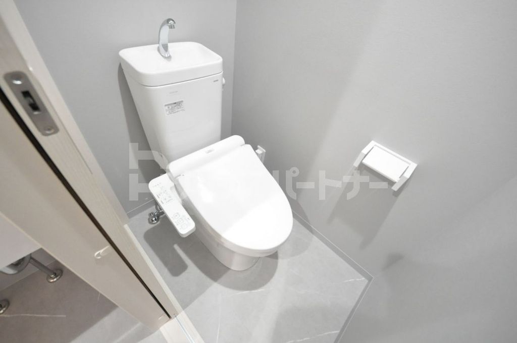 CRASTINE金町2丁目のトイレ写真