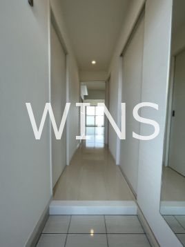 玄関　※別部屋参考写真です。