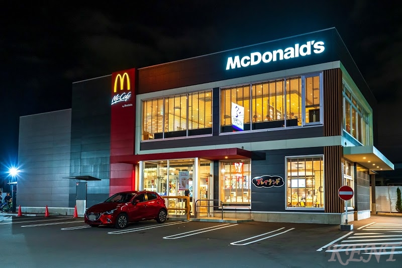 飲食店　マクドナルド西町店（飲食店）まで289m