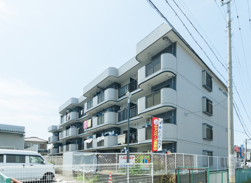 建物外観　平成２７年４月建物全体改修工事済