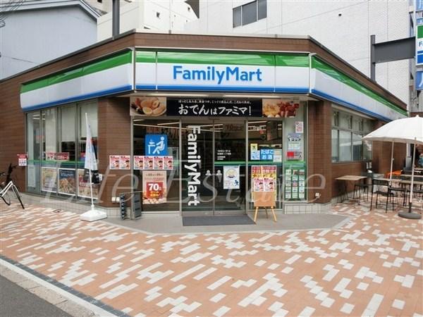 コンビニ　ファミリーマート伏見町二丁目店（コンビニ）まで126m