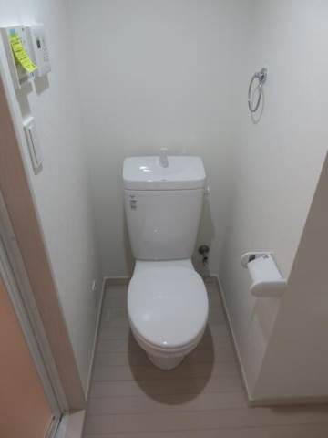 つくばエクスプレス 六町駅 徒歩11分 3階建 築7年のトイレ写真