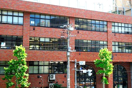 小学校　台東区立 根岸小学校（小学校）まで340m