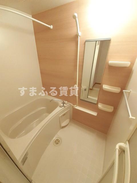 バス・シャワールーム　同仕様　同施工会社　風呂
