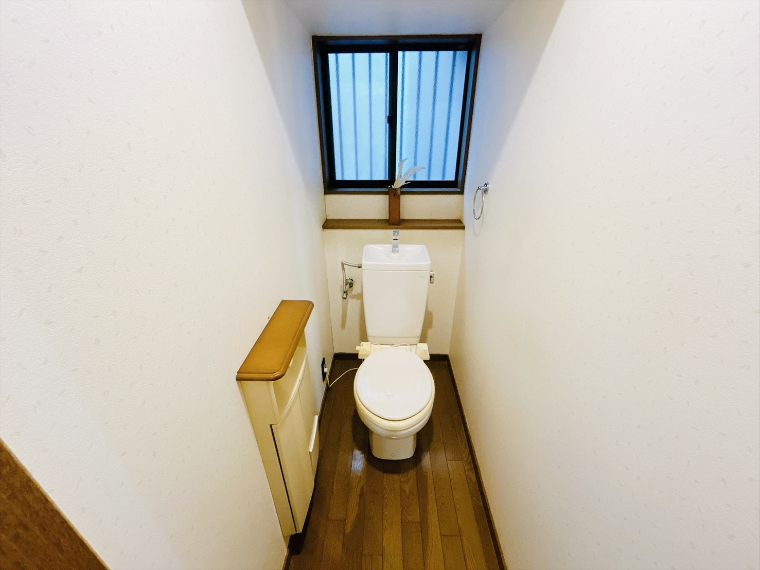 ＪＲ和歌山線 隅田駅 徒歩43分 2階建 築26年のトイレ写真