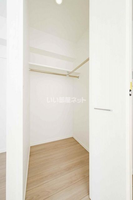 ＪＲ鹿児島本線 香椎駅 徒歩4分 15階建 築5年の内装写真