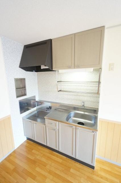 キッチン　※同物件、同タイプの写真です。