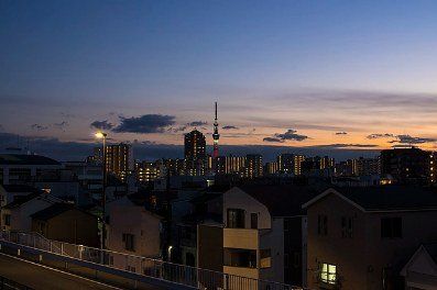 その他　住宅街越しに見る東京の夕暮れ（その他）まで2265m