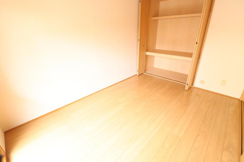 その他　洋室6帖