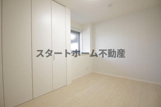その他部屋・スペース　落ち着いて過ごせるお部屋なので、寝室にいかがでしょうか