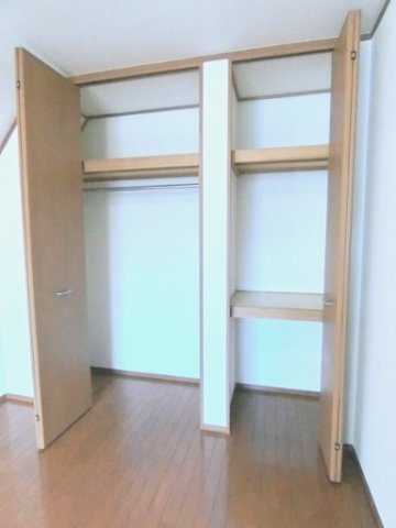 収納　★天井高のクローゼット★