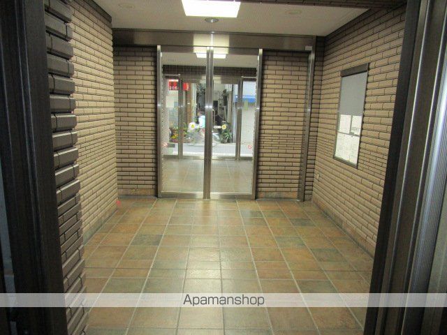 都営三田線 千石駅 徒歩2分 13階建 築29年の外観写真