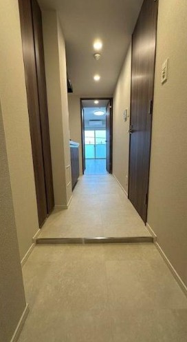 ヴァローレ喜多見の玄関写真