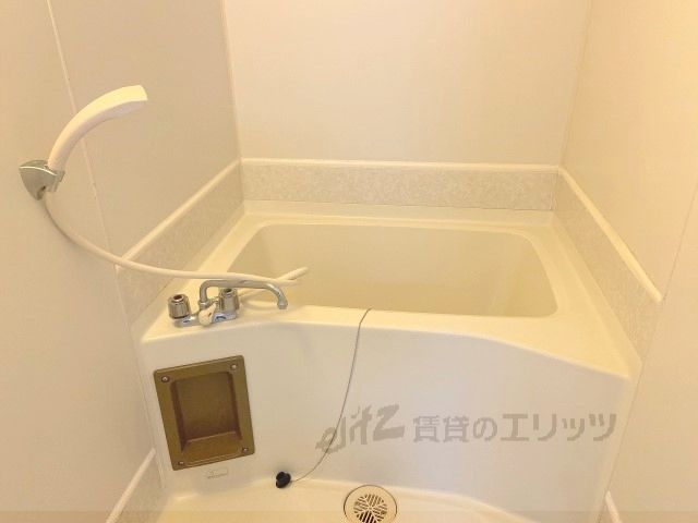 バス・シャワールーム　風呂