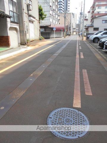 その他　前面道路（その他）まで0m