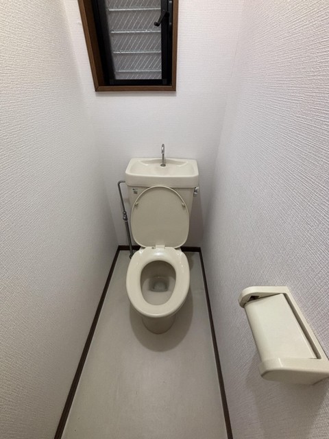 トイレ　【トイレ】同タイプの設備です
