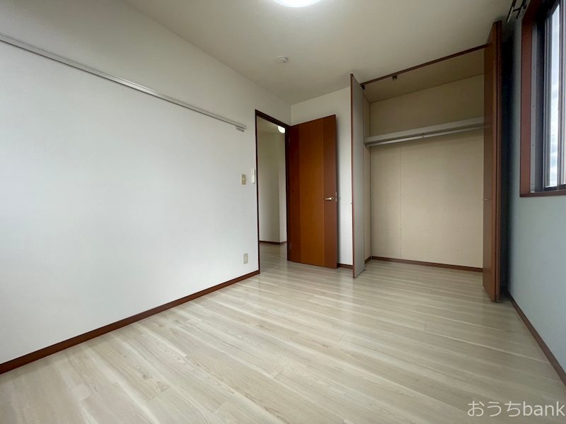 収納　使いやすい洋室です。