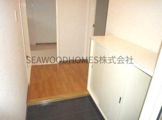 玄関　他部屋の参考画像です