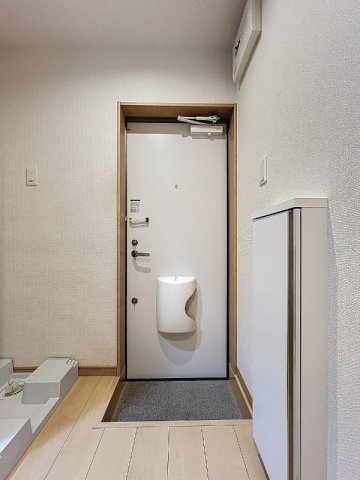 玄関　同一仕様写真