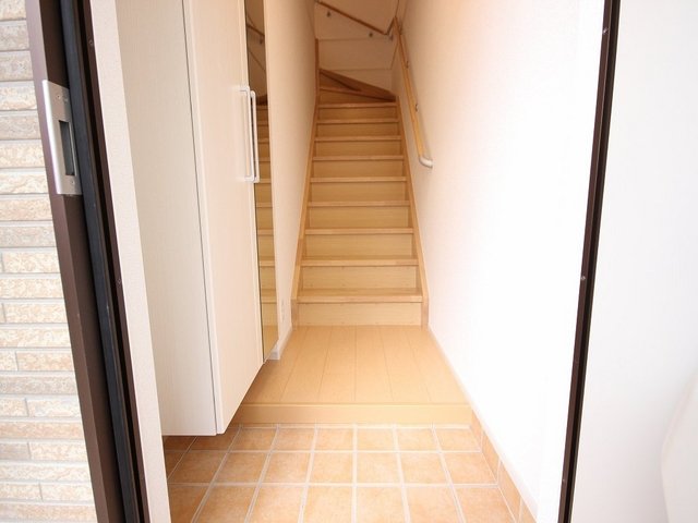 玄関　シンプルで使いやすい玄関です
