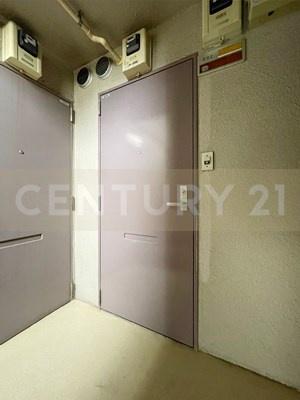 玄関　※他のお部屋の写真です。