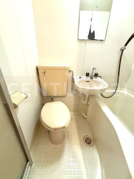 トイレ　※他のお部屋の写真です。