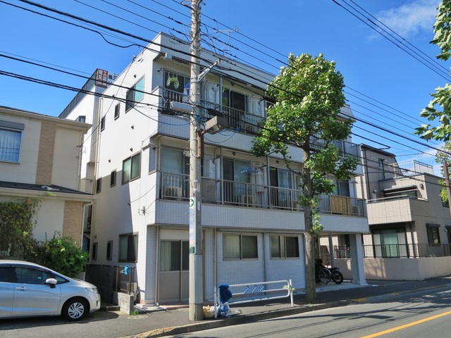 建物外観　しっかりとしたマンションタイプです♪