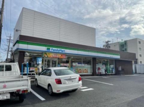 コンビニ　ファミリーマート 太閤通八丁目店（コンビニ）まで302m
