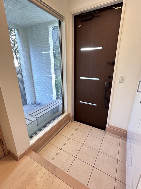 高井戸東2丁目戸建の玄関写真