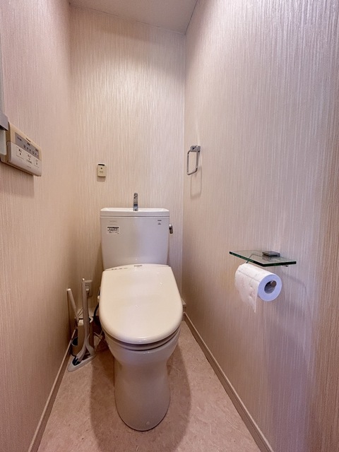 高井戸東2丁目戸建のトイレ写真